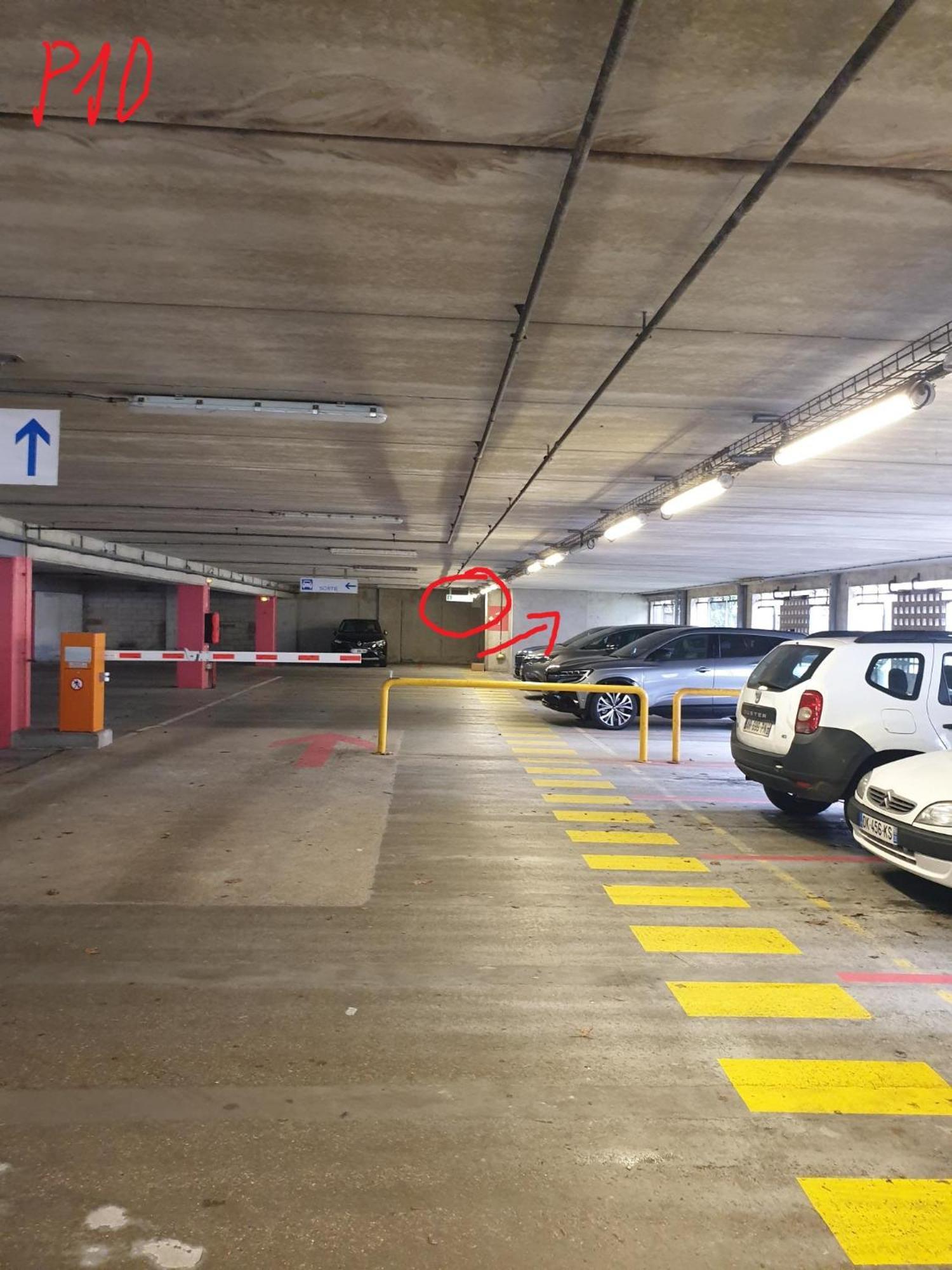 Appartement Bien Situe Noisy-le-Grand Kültér fotó