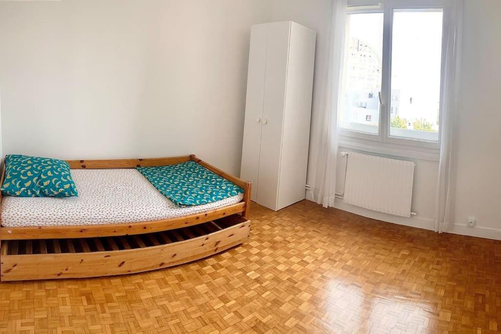 Appartement Bien Situe Noisy-le-Grand Kültér fotó